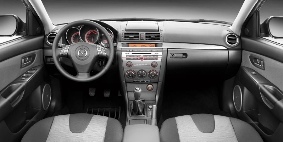  Mazda3 5-Door 2006 года  (EU) (фото 3 из 21)